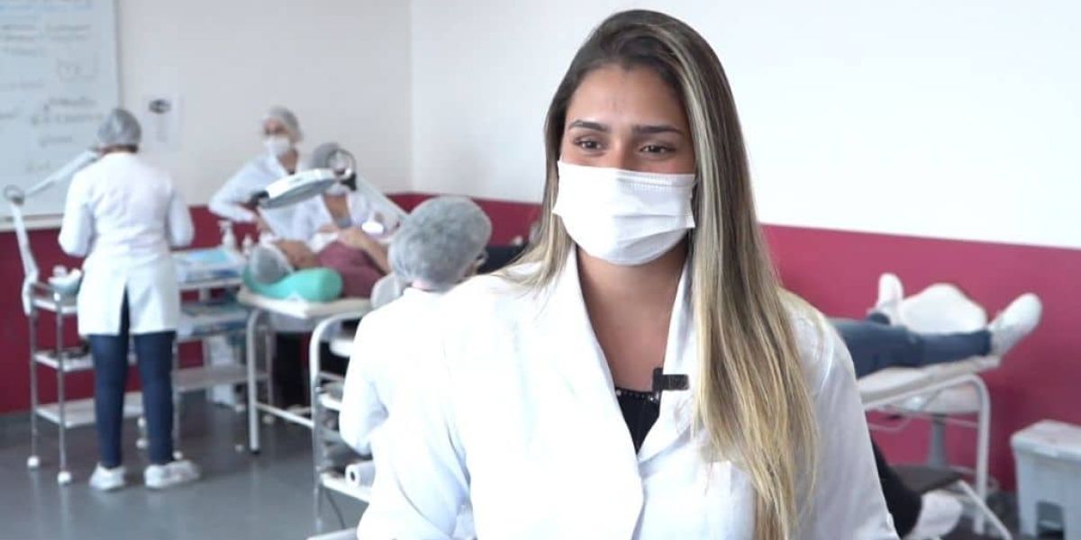 Dra. Michele pós-graduação em Biomedicina Estética