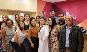 Posso montar minha clínica quando terminar a pós em biomedicina estética?