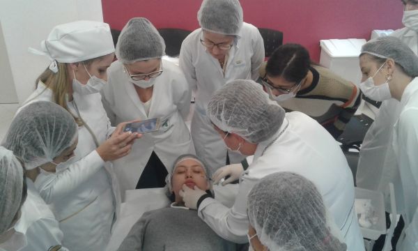 Biomédicos estetas participam do curso de especialização em Florianópolis-SC 2 TBA - Básico Florianópolis