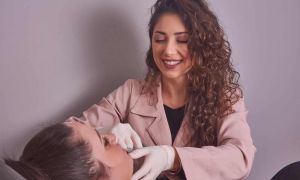 Especialista em HOF de MG é presa nos EUA por atuar de forma ilegal 12 Najara Mauricio Reus 5 1 aa5bd317