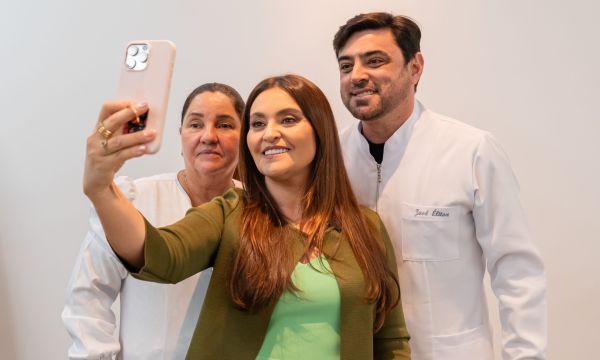 Home 19 Copia de Vivencias Clinicas RP dra Ana Carolina Puga stella 03805 scaled c16b0a38