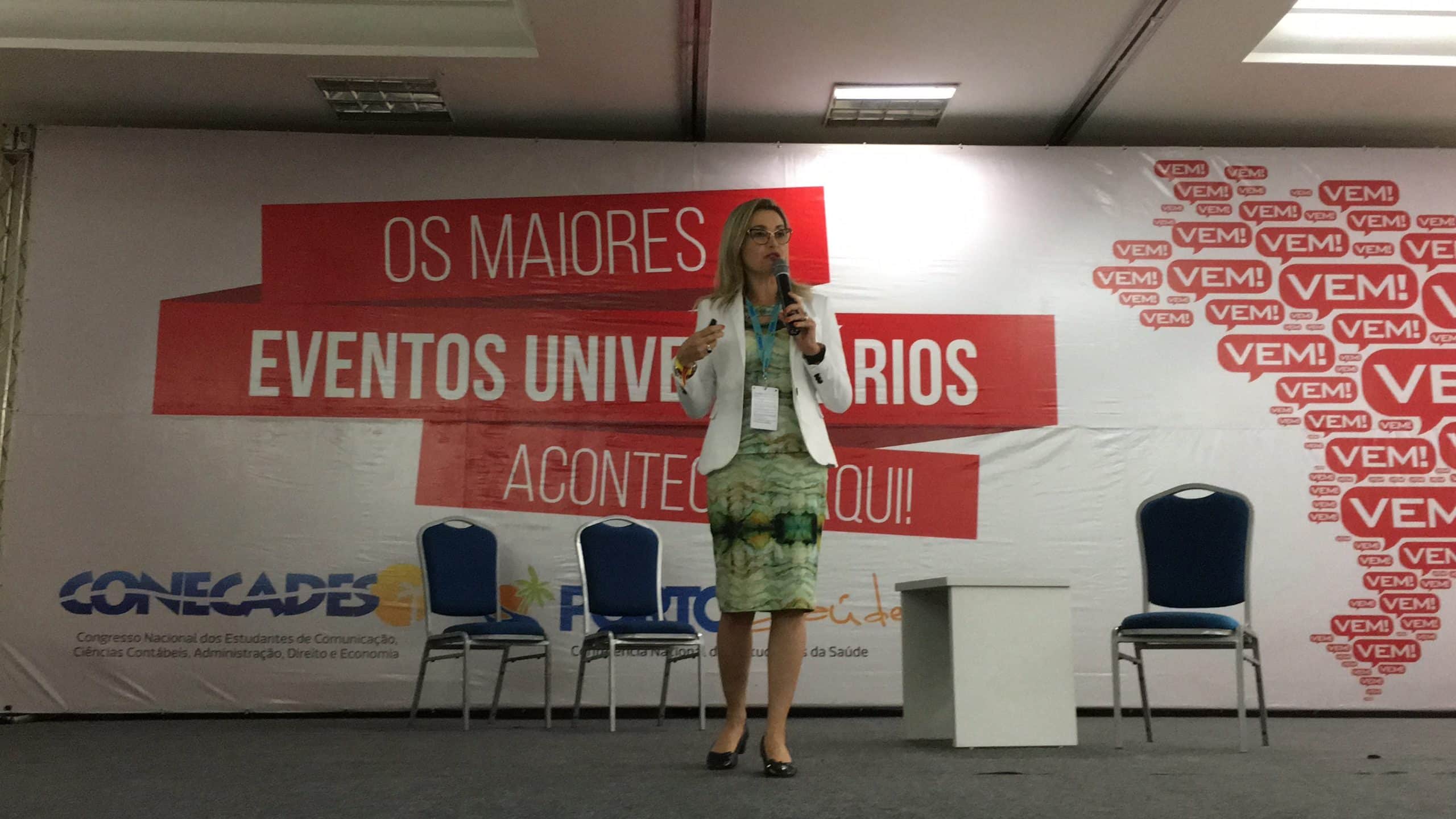 Conferência Nacional dos Estudantes da Saúde tem palestra de encerramento da Dra. Ana Carolina Puga