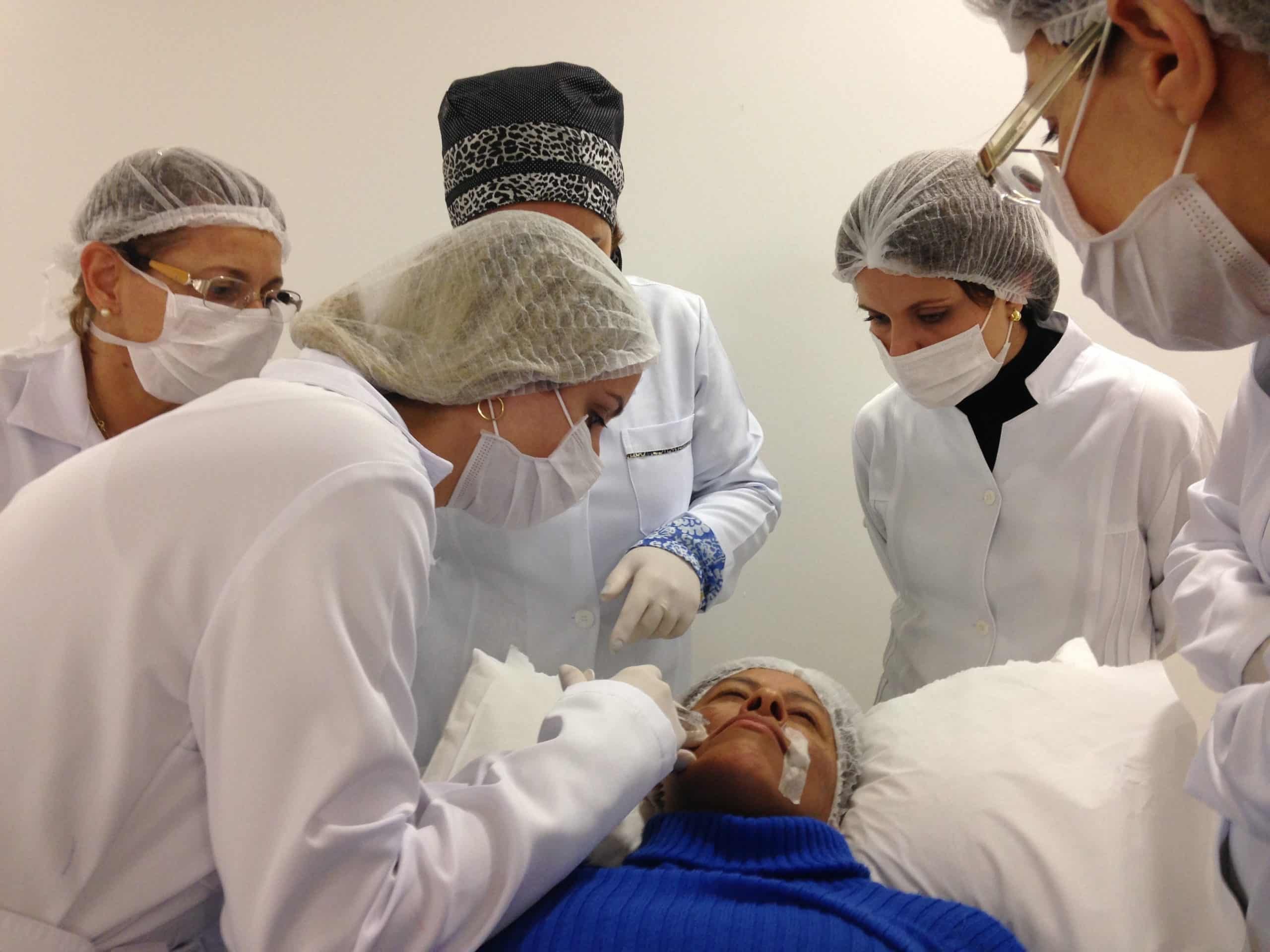 Alunos encerram curso básico de Botox em Ribeirão Preto