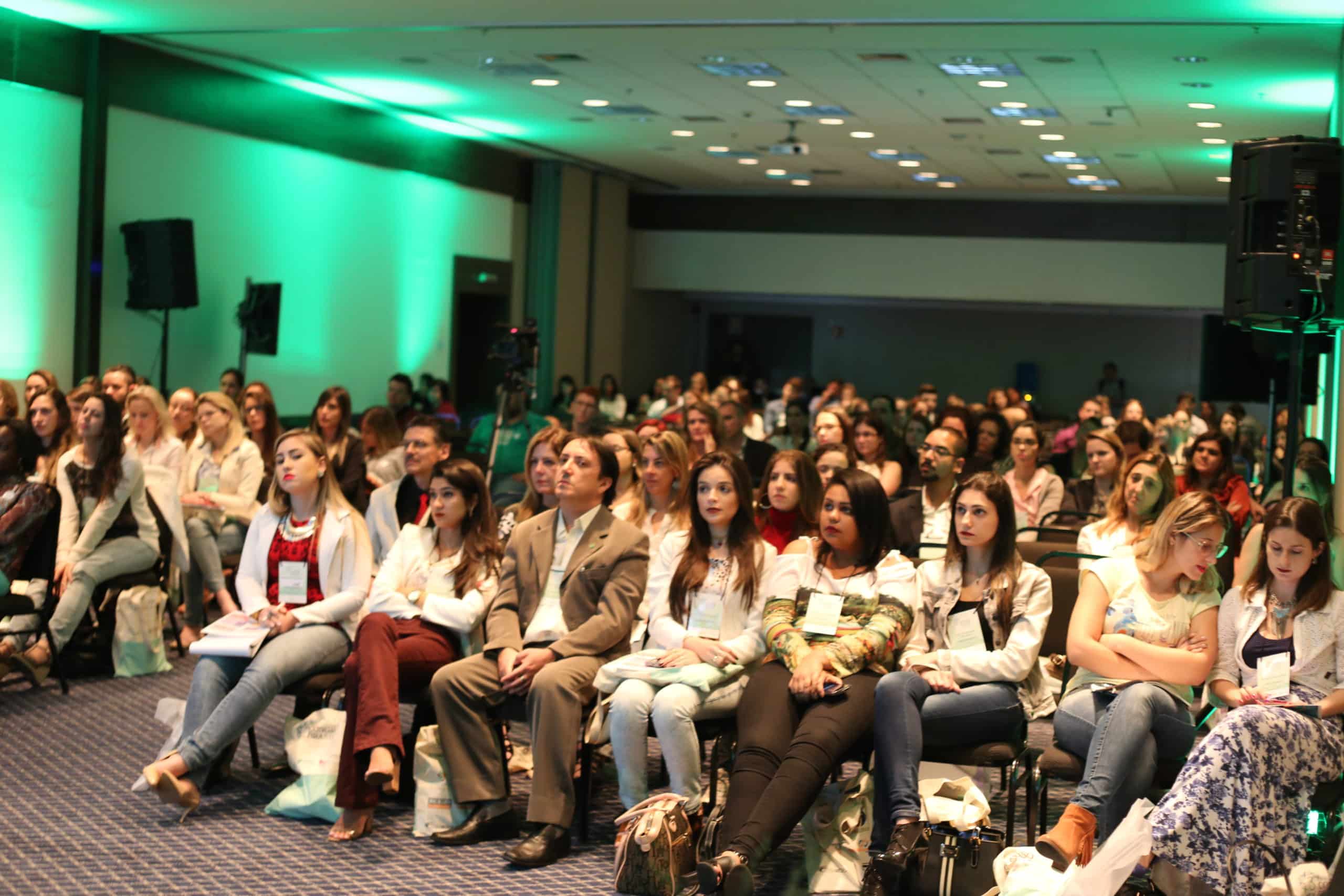 Desconto de 50% para inscrição no IV Congresso Brasileiro de Biomedicina Estética termina dia 31 de agosto