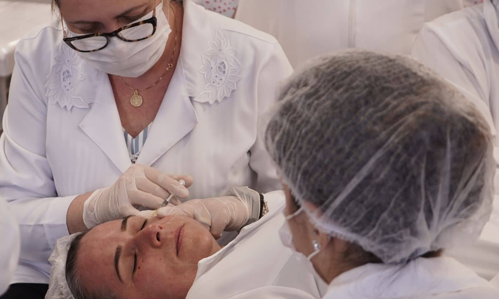 Adeus, laboratórios! Profissionais contam sobre migrar para Biomedicina Estética