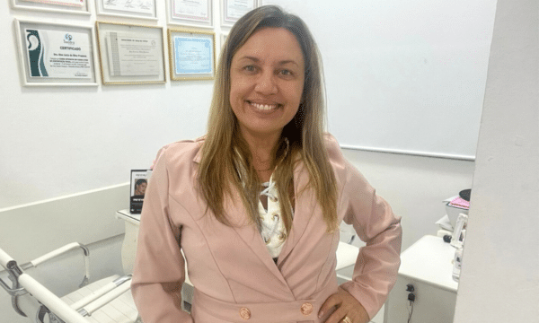 Para ficar com filhos, Biomédica Esteta buscou a pós